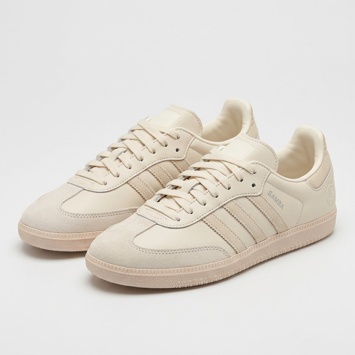 Par de Adidas Samba Crema