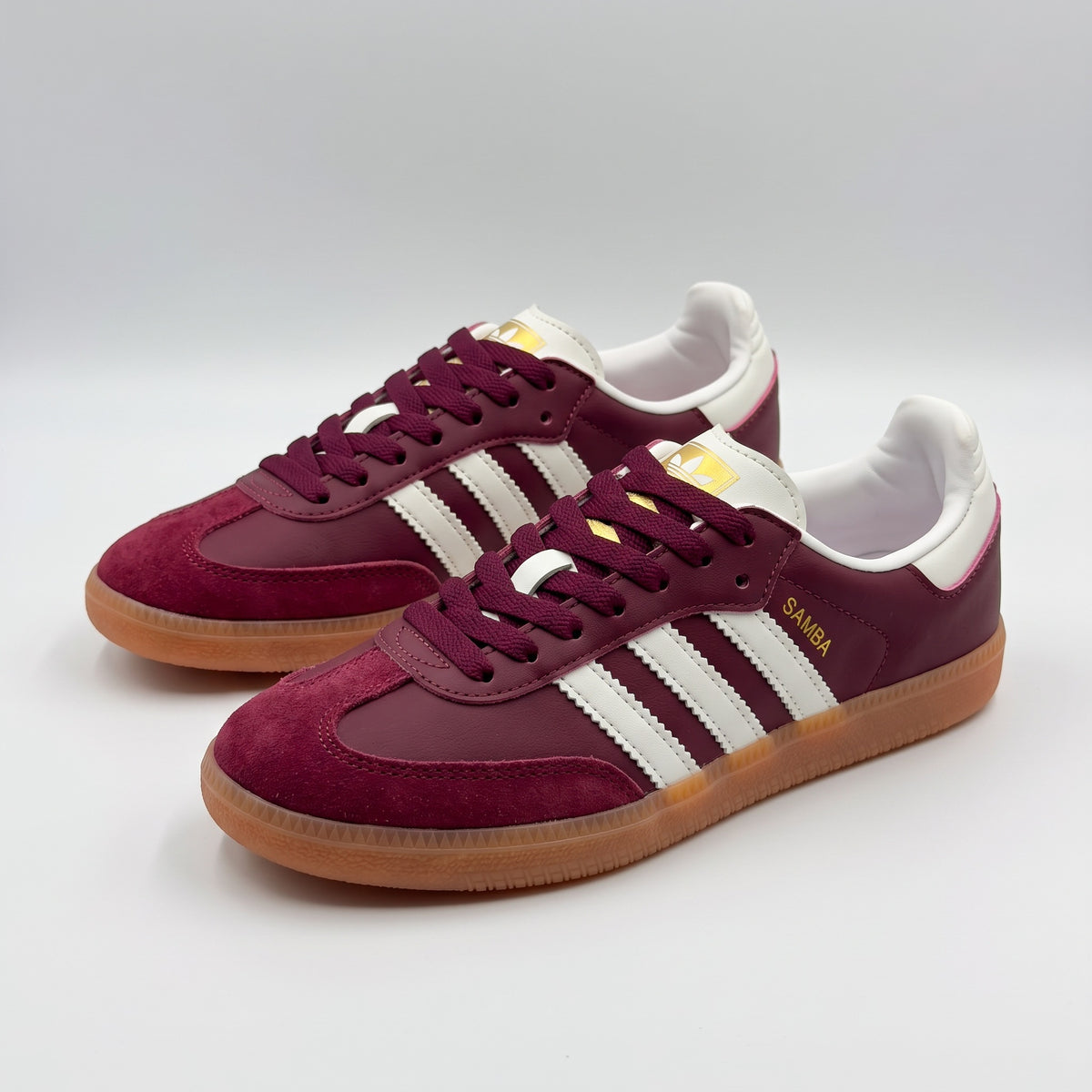 Par de Adidas Samba Vinotinto
