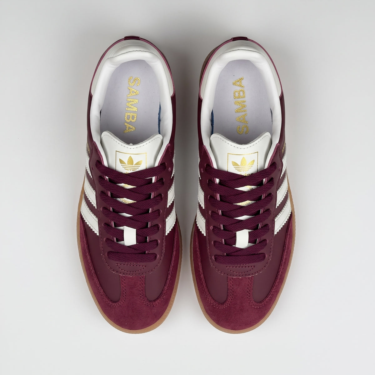 Adidas Samba Vinotinto vista desde arriba