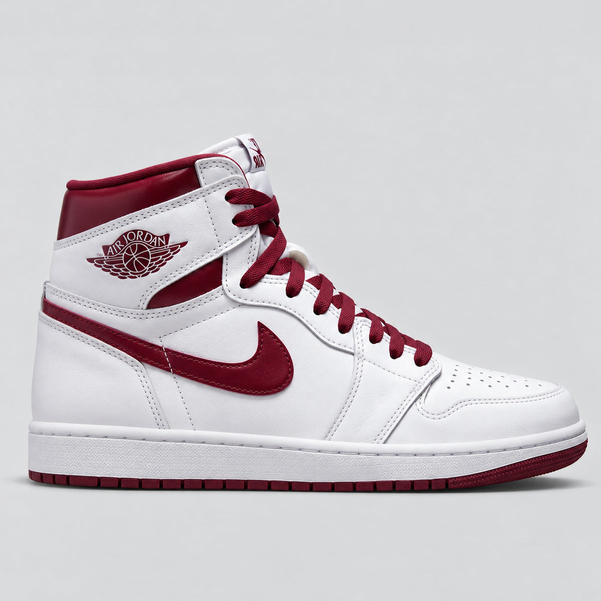 Nike Air Jordan 1 High OG Blanco Vinotinto - vista lateral derecha