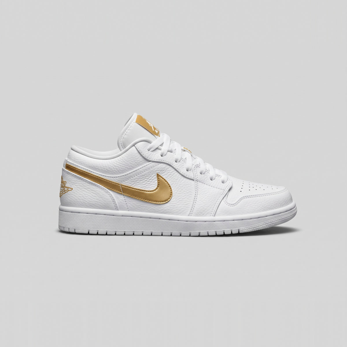 Nike Air Jordan 1 Low Blanco Dorado - vista lateral derecha