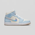 Nike Air Jordan 1 Mid Azul Cielo Iridiscente - vista lateral derecha