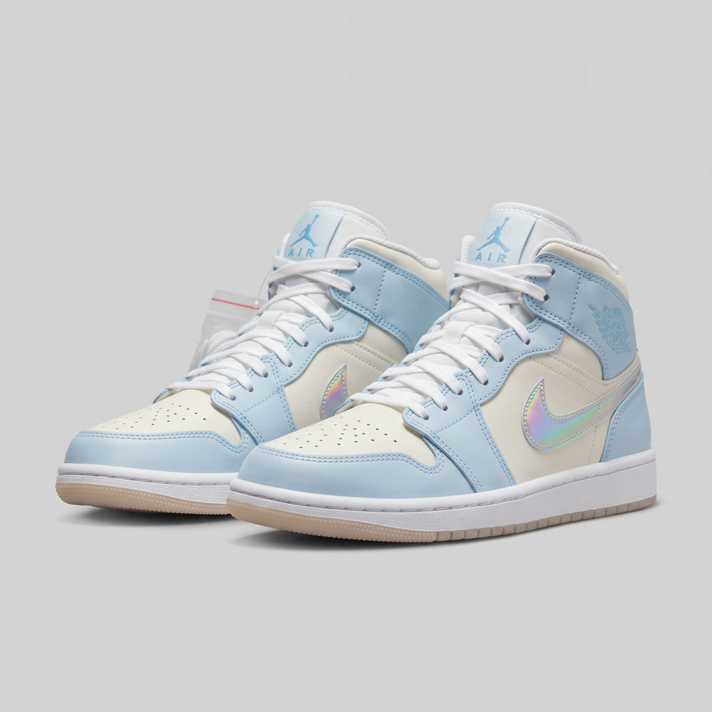 Nike Air Jordan 1 Mid Azul Cielo Iridiscente - par