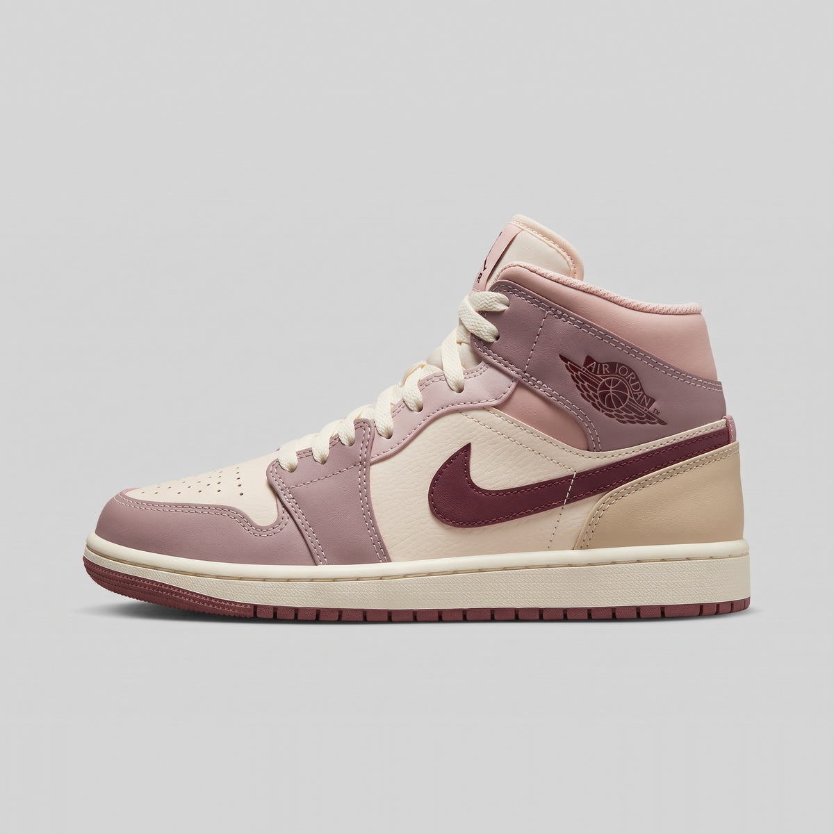 Nike Air Jordan 1 Mid Malva Rosa - vista lateral izquierda