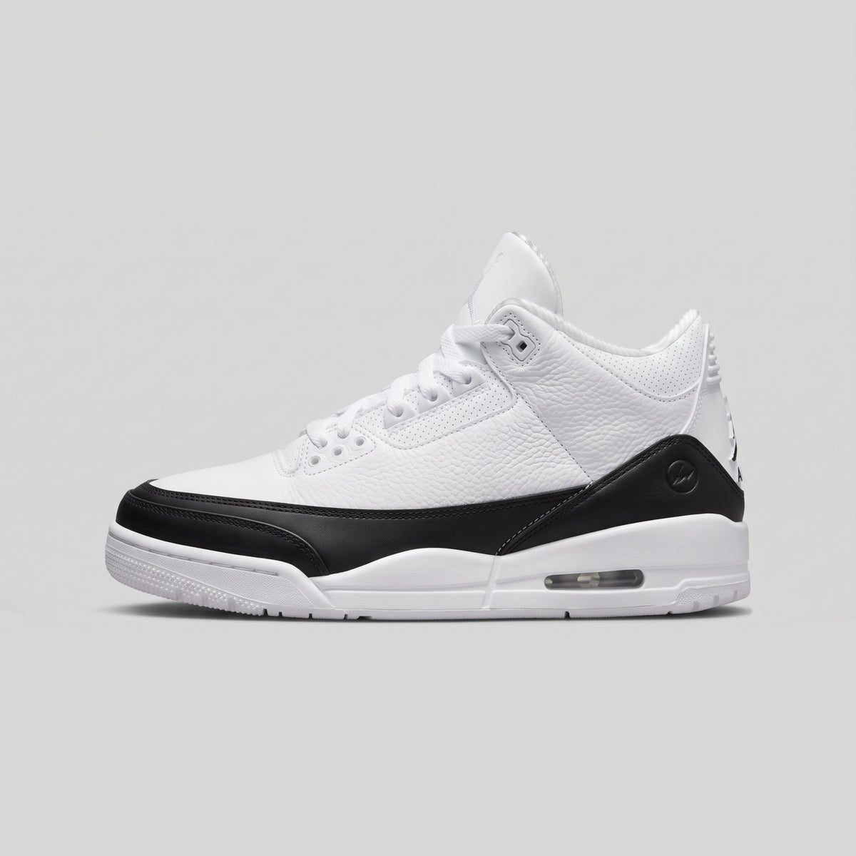 Nike Air Jordan 3 Retro Blanco Negro - vista lateral izquierda
