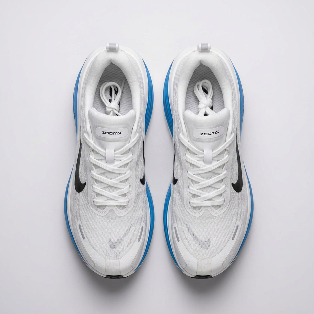 Nike Vomero Blanco Azul vista desde arriba