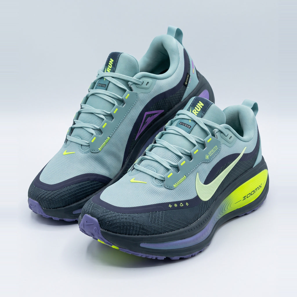Par de Nike Vomero 18 GORE-TEX